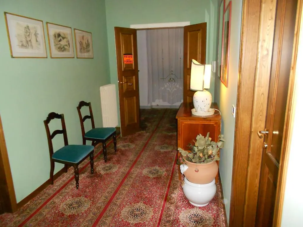 Tarussio Otel Arezzo