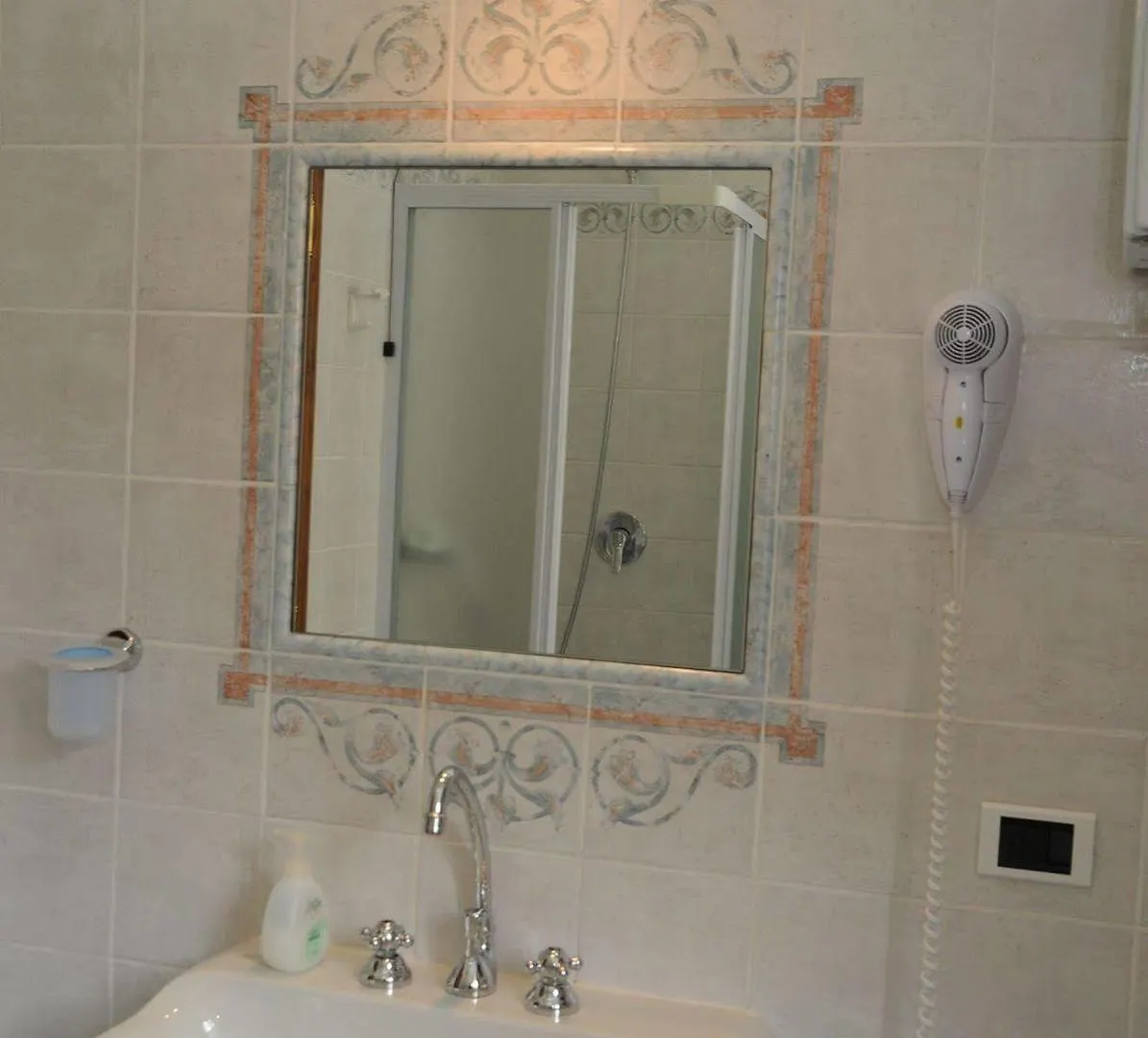 Tarussio Otel Arezzo