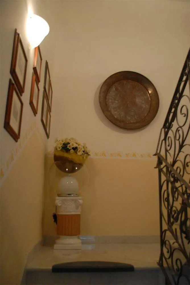 ** Konukevi Tarussio Otel Arezzo İtalya